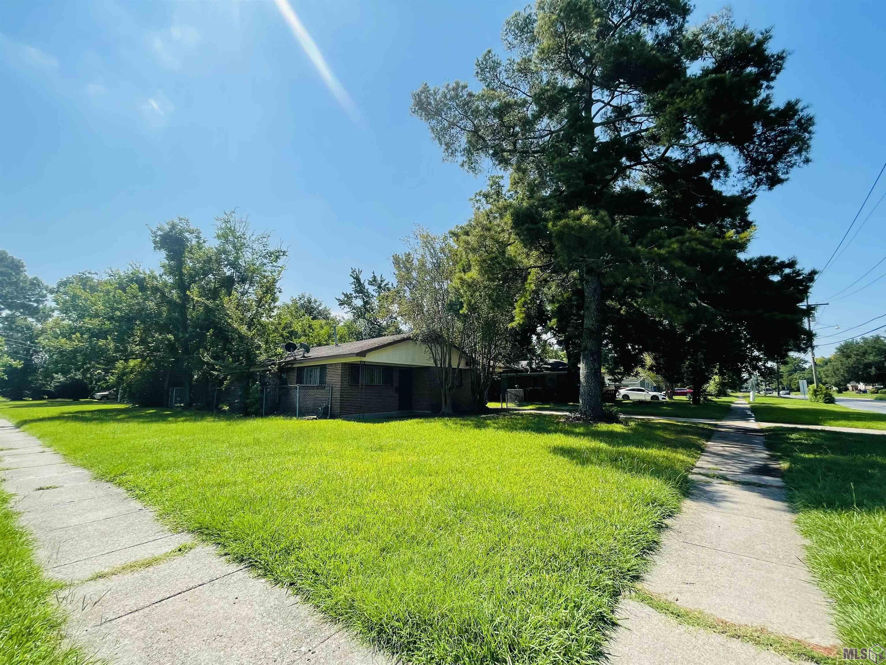 6444 Silverleaf Avenue Baton Rouge, LA 70812 - Photo 2 of 10
