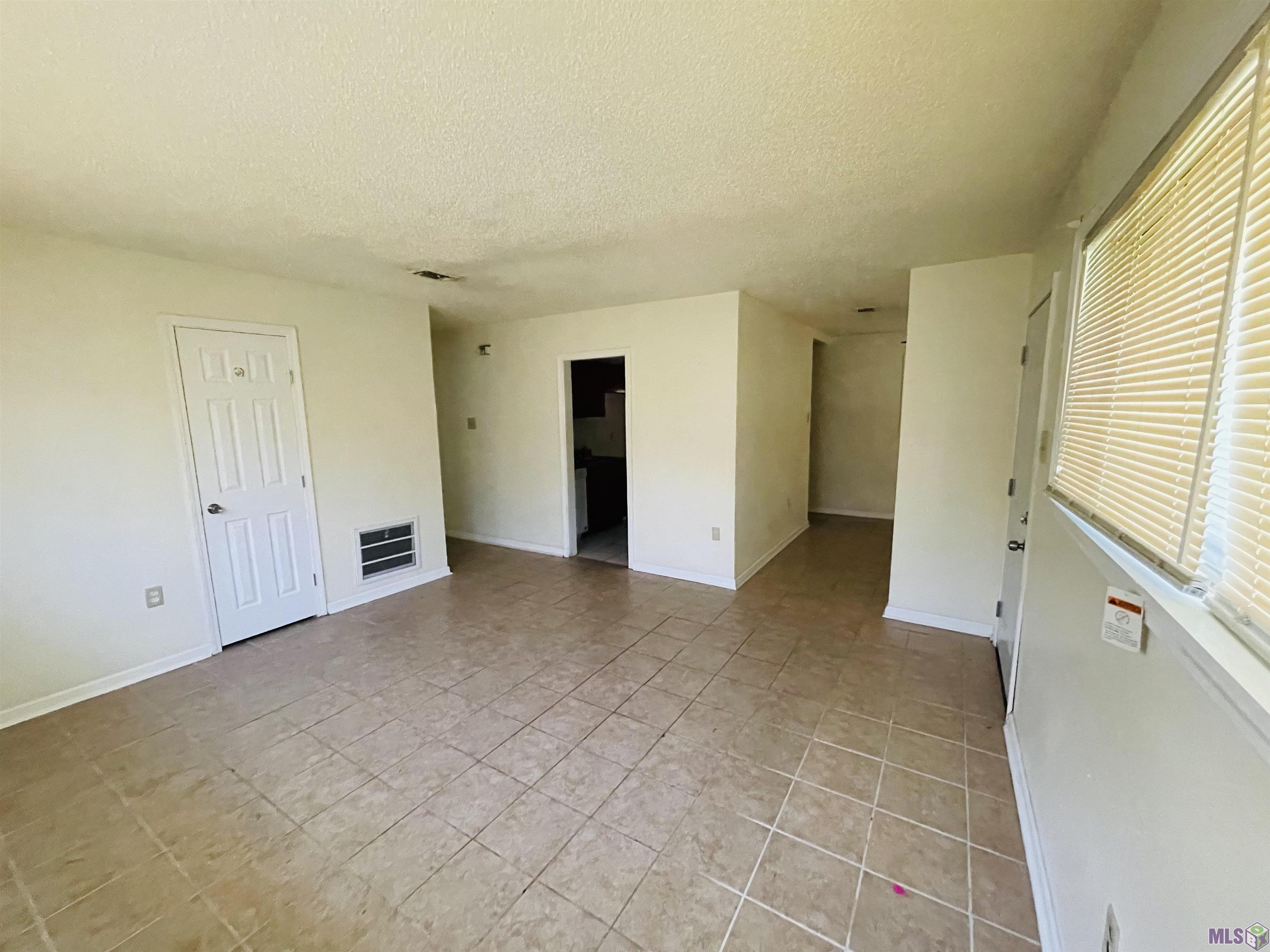 6444 Silverleaf Avenue Baton Rouge, LA 70812 - Photo 4 of 10