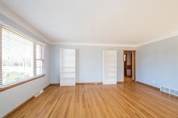 $298,000 | 920 Cypress Street South, Cambridge, MN 55008