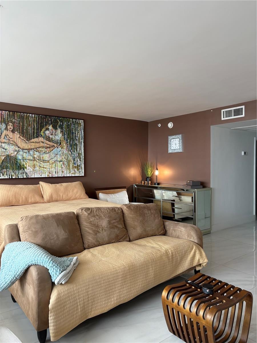100 Lincoln Road, Unit 1128 Miami Beach, FL 33139 - Photo 5 of 26