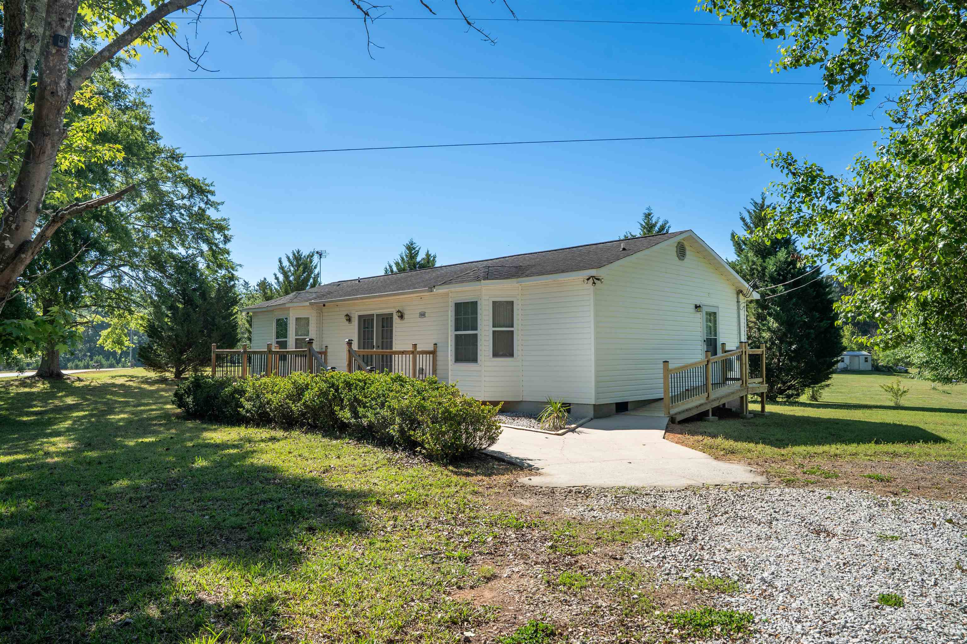 7840 Cross Anchor Road Enoree, SC 29335 - Photo 23 of 40