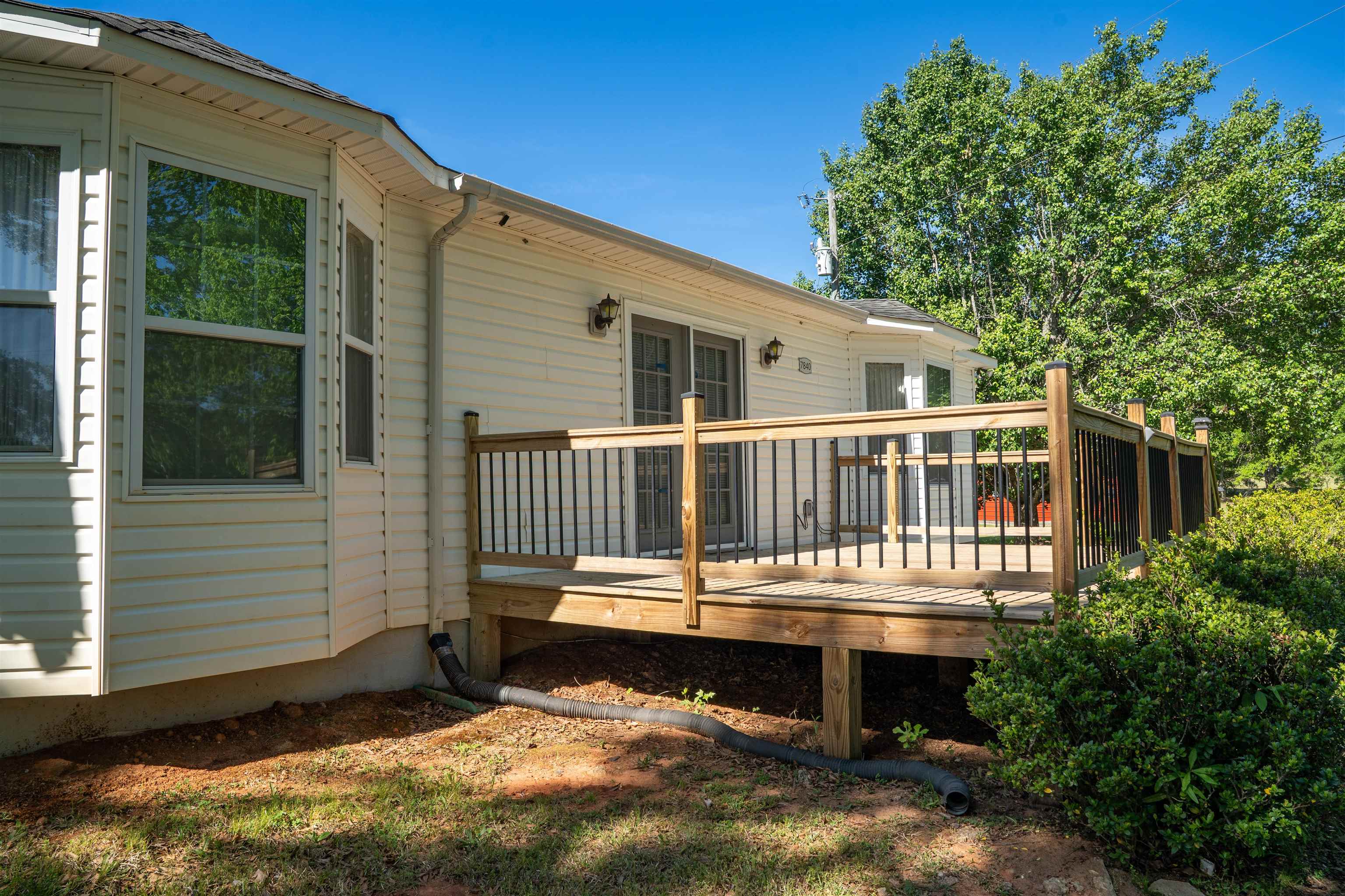 7840 Cross Anchor Road Enoree, SC 29335 - Photo 27 of 40