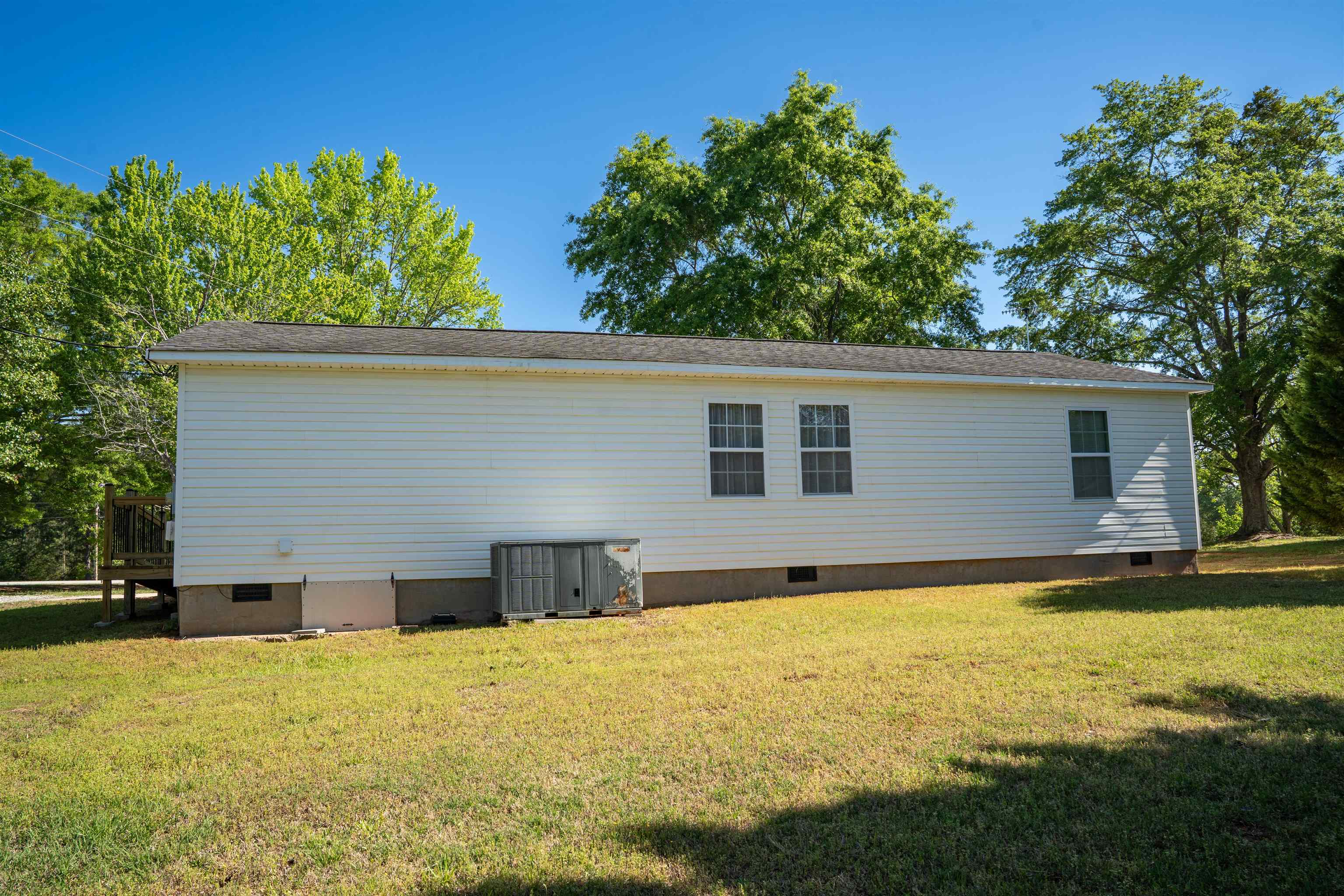 7840 Cross Anchor Road Enoree, SC 29335 - Photo 29 of 40