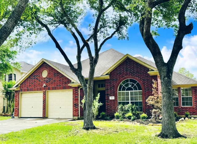 $2,150 | 5822 Carta Valley Lane, Richmond, TX 77469
