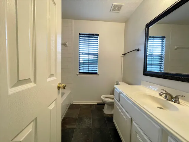 $2,150 | 5822 Carta Valley Lane, Richmond, TX 77469