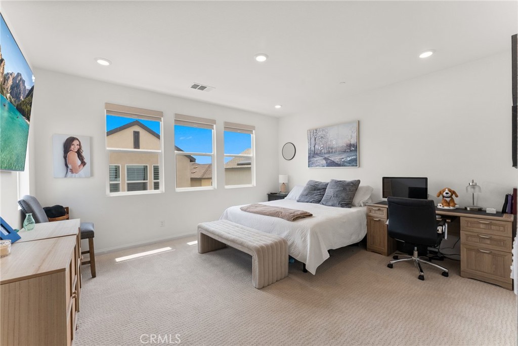 1675 Whitmore Loop Chula Vista, CA 91913 - Photo 32 of 37