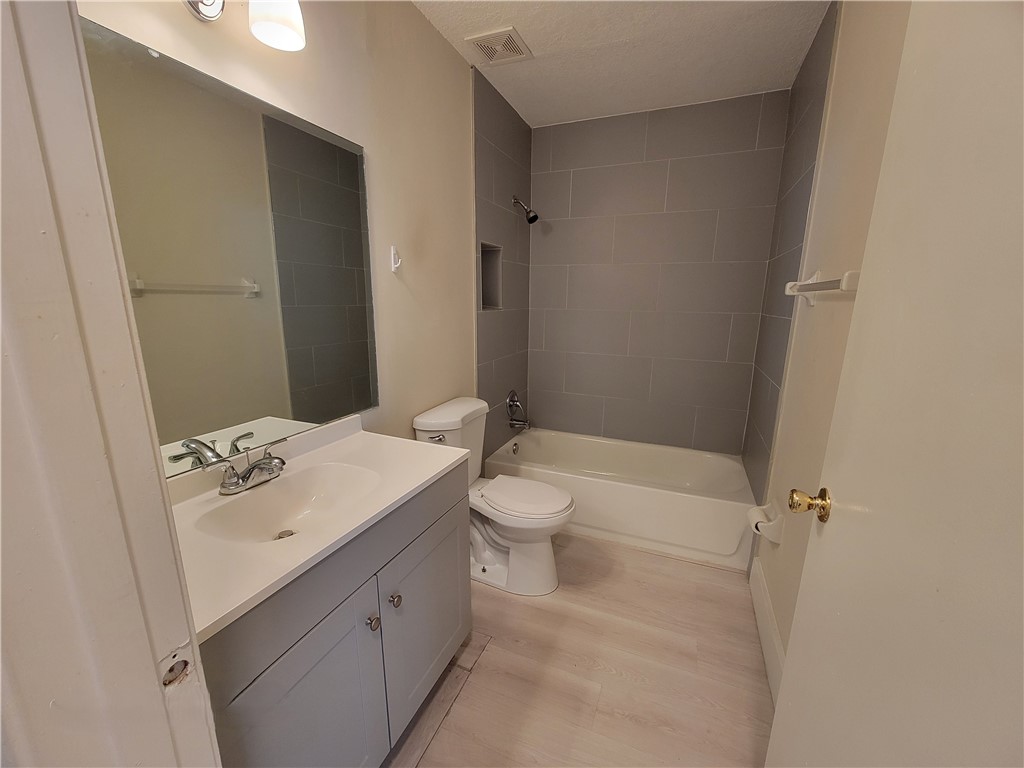 6014 Indrio Road, Unit 3 Fort Pierce, FL 34951 - Photo 11 of 28