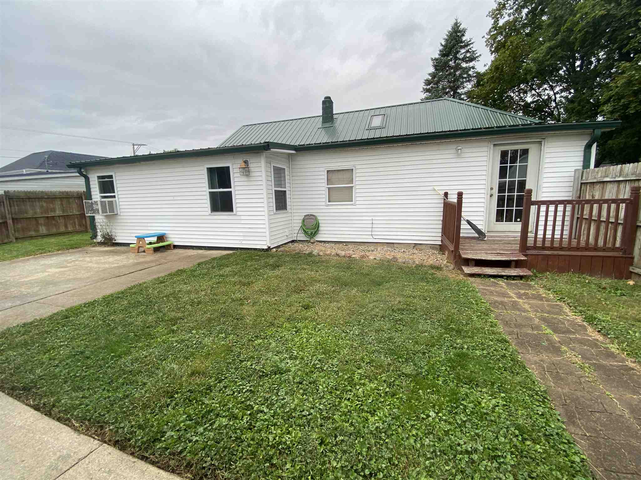 461 Bent Street Wabash, IN 46992 - Photo 13 of 15