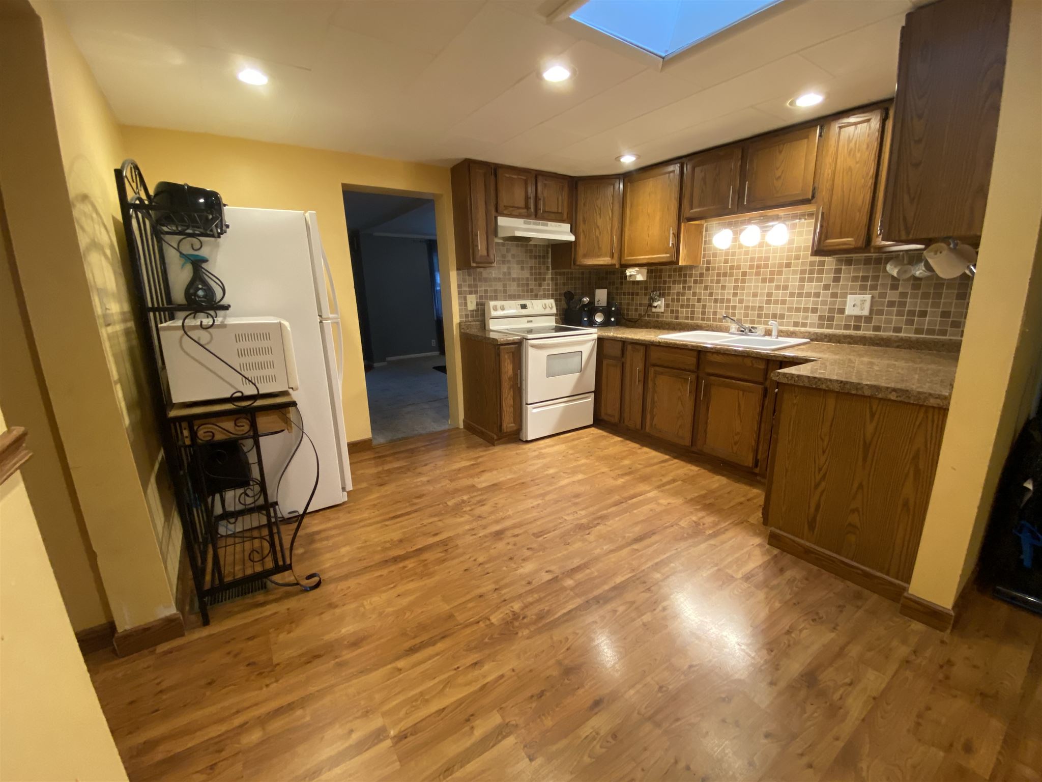 461 Bent Street Wabash, IN 46992 - Photo 6 of 15