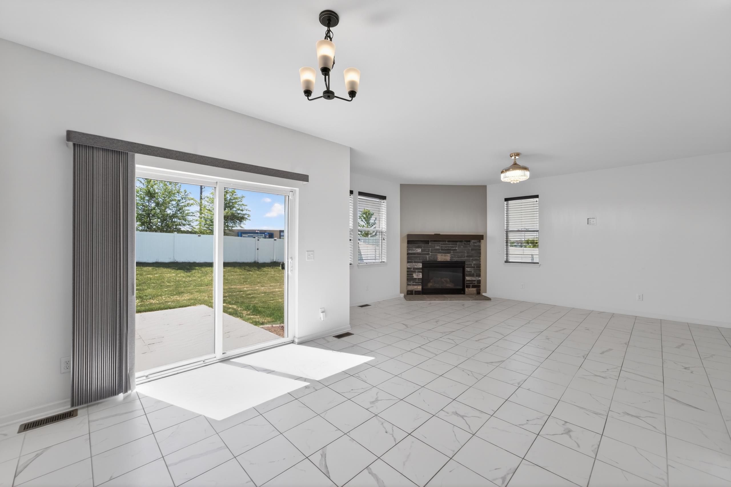 148 Caraway Place Sun Prairie, WI 53590 - Photo 9 of 51