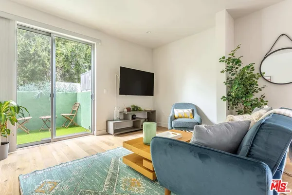 $4,575 | 3726 Kelton Avenue, Unit 102, Los Angeles, CA 90034