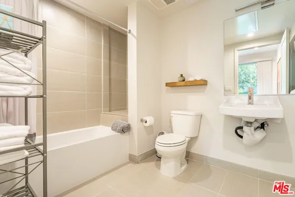 $4,575 | 3726 Kelton Avenue, Unit 102, Los Angeles, CA 90034