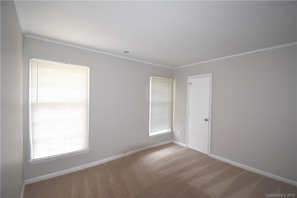 8724 Stoneface Road Charlotte, NC 28214 - Photo 11 of 23 Gallery Image 11