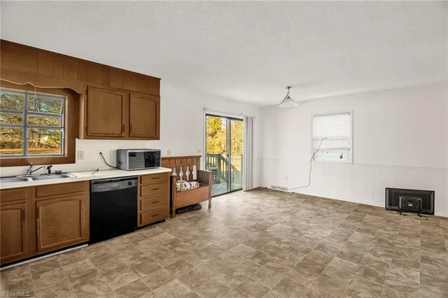 $289,000 | 5218 Muirfield Drive, Lexington, NC 27295