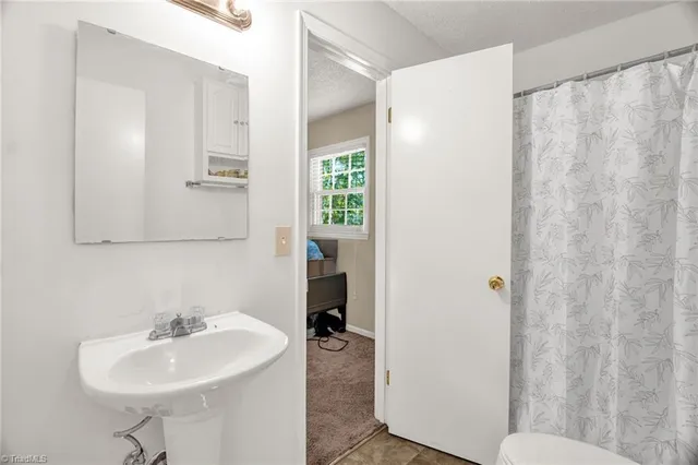 $289,000 | 5218 Muirfield Drive, Lexington, NC 27295