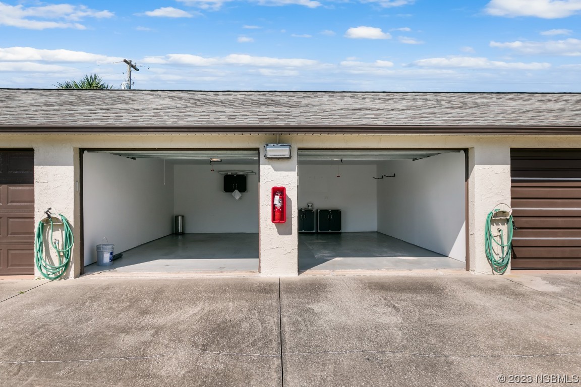 4790 South Atlantic Avenue, Unit F601 Ponce Inlet, FL 32127 - Photo 4 of 37 a view of a garage