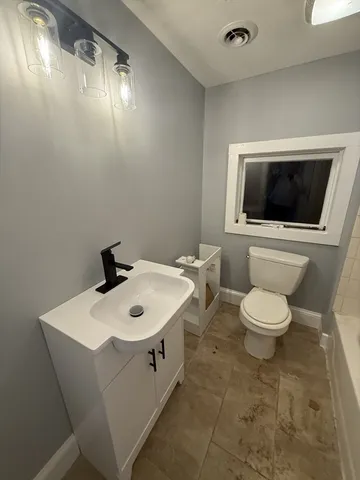 $1,900 | 84 Division Street, Unit 3, North Attleboro, MA 02760