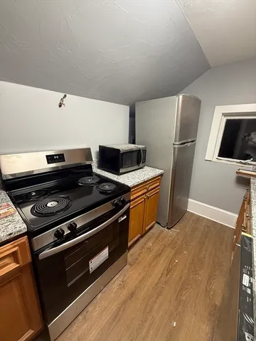 $1,900 | 84 Division Street, Unit 3, North Attleboro, MA 02760