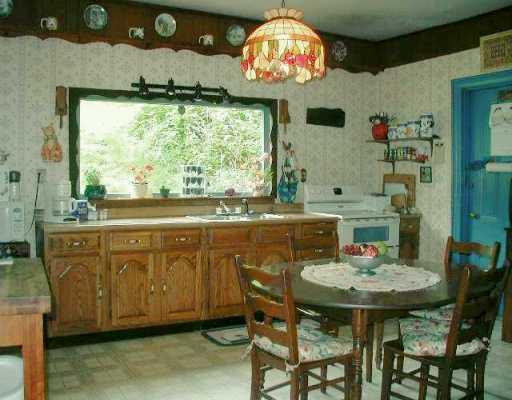 260 Mingo Road Wexford, PA 15090 - Photo 4 of 8 Kitchen.