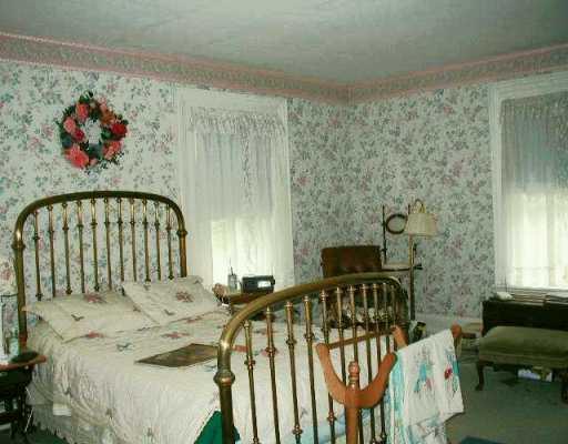 260 Mingo Road Wexford, PA 15090 - Photo 6 of 8 Master Bedroom.