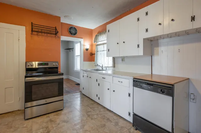 $409,900 | 5 Merrimack Street, Nashua, NH 03064