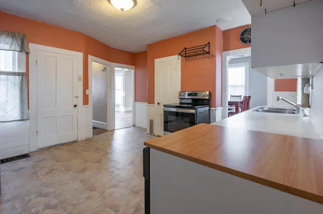 $409,900 | 5 Merrimack Street, Nashua, NH 03064