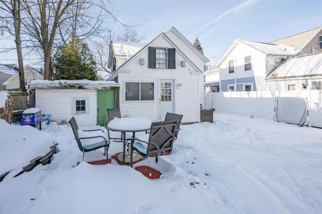 $409,900 | 5 Merrimack Street, Nashua, NH 03064