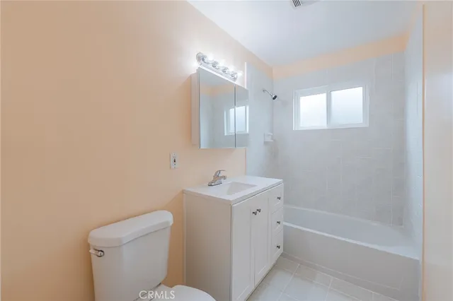 $1,249,000 | 18405 Delia Avenue, Torrance, CA 90504