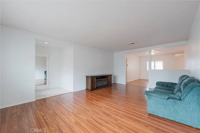 $1,249,000 | 18405 Delia Avenue, Torrance, CA 90504