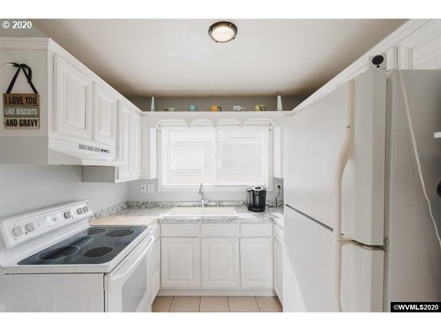 1505 Southwest Maple Street Albany, OR 97321 - Photo 2 of 32 Gallery Image 2