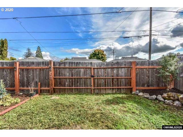 1505 Southwest Maple Street Albany, OR 97321 - Photo 18 of 32 Gallery Image 18