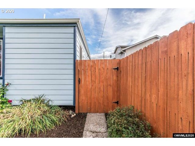 1505 Southwest Maple Street Albany, OR 97321 - Photo 19 of 32 Gallery Image 19