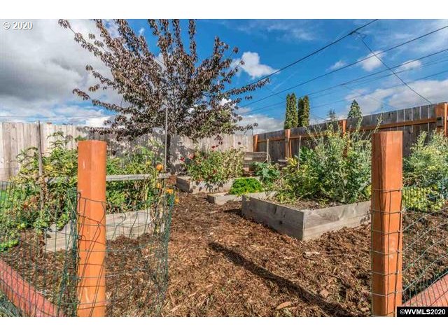 1505 Southwest Maple Street Albany, OR 97321 - Photo 25 of 32 Gallery Image 25