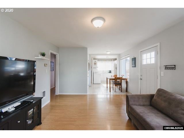 1505 Southwest Maple Street Albany, OR 97321 - Photo 6 of 32 Gallery Image 6