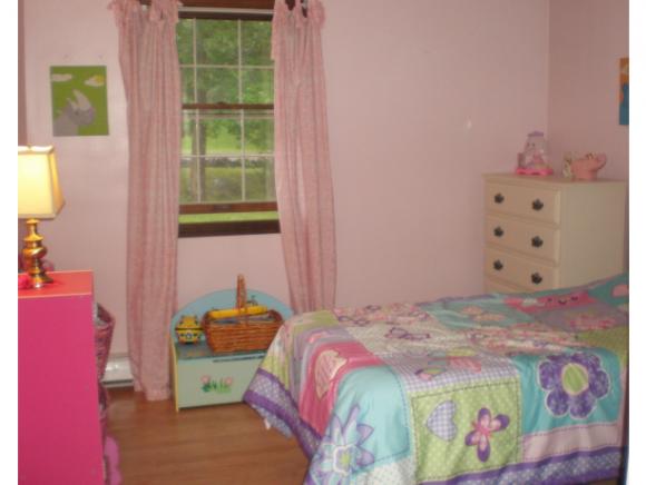57 Tanager Road Goffstown, NH 03045 - Photo 14 of 31
