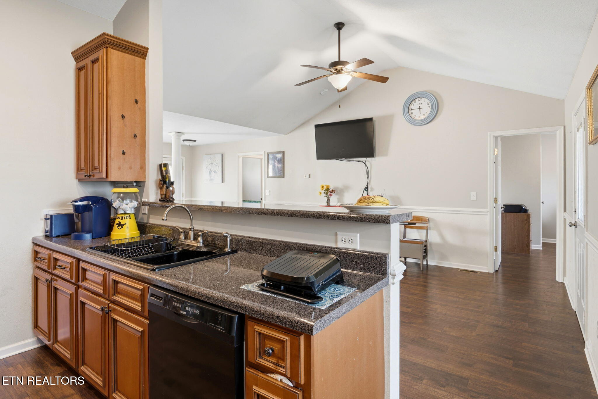 130 Flagstone Way Clinton, TN 37716 - Photo 16 of 44 37-web-or-mls-130 Flagstone-0089