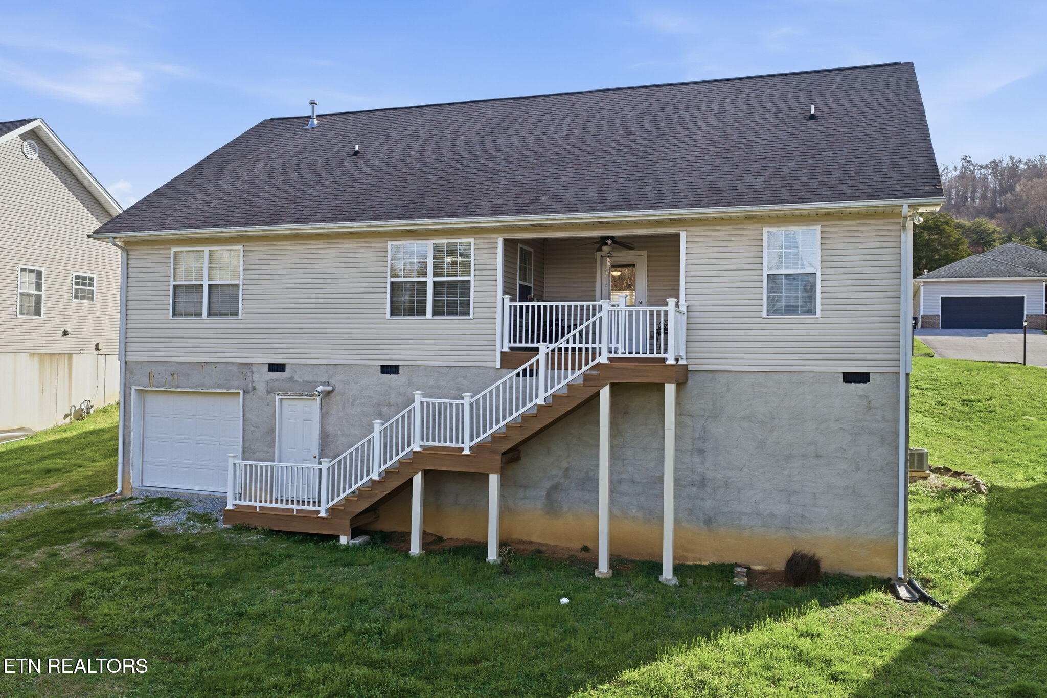 130 Flagstone Way Clinton, TN 37716 - Photo 4 of 44 17-web-or-mls-130 Flagstone--20