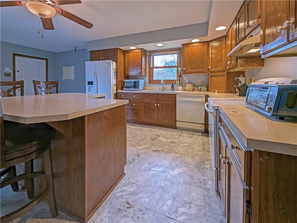 124 Zeigler Road Rochester, PA 15074 - Photo 10 of 29