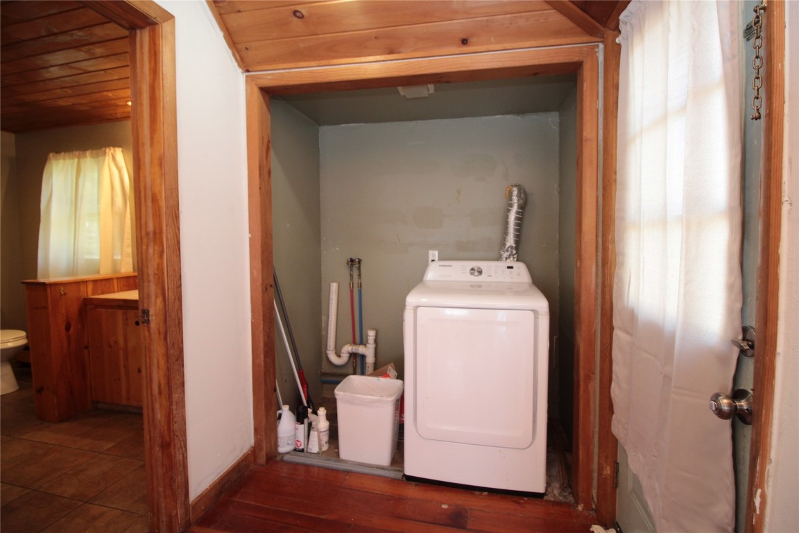 8 Sheldon Street Binghamton, NY 13903 - Photo 12 of 49