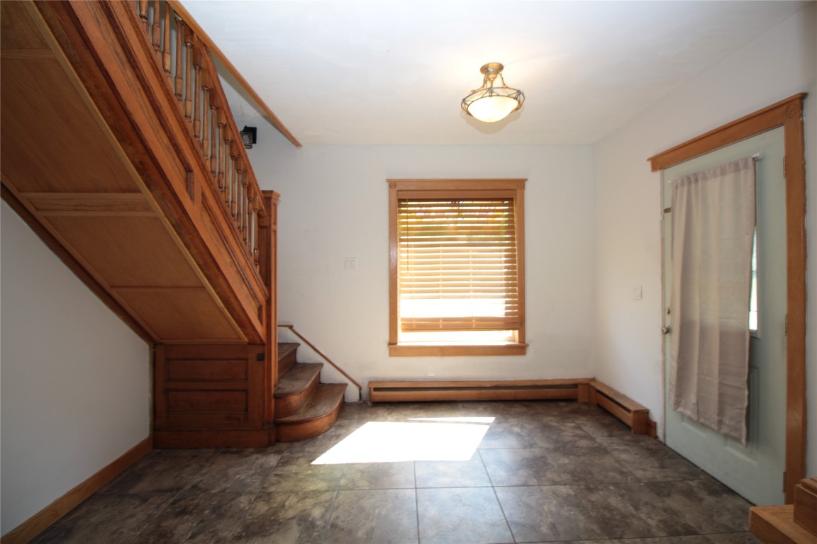 8 Sheldon Street Binghamton, NY 13903 - Photo 3 of 49