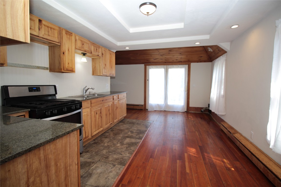 8 Sheldon Street Binghamton, NY 13903 - Photo 9 of 49