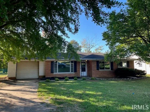 $1,395 | 3109 Bergdolt Road, Evansville, IN 47711