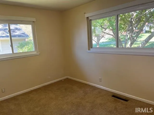 $1,395 | 3109 Bergdolt Road, Evansville, IN 47711