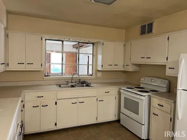 $1,395 | 3109 Bergdolt Road, Evansville, IN 47711