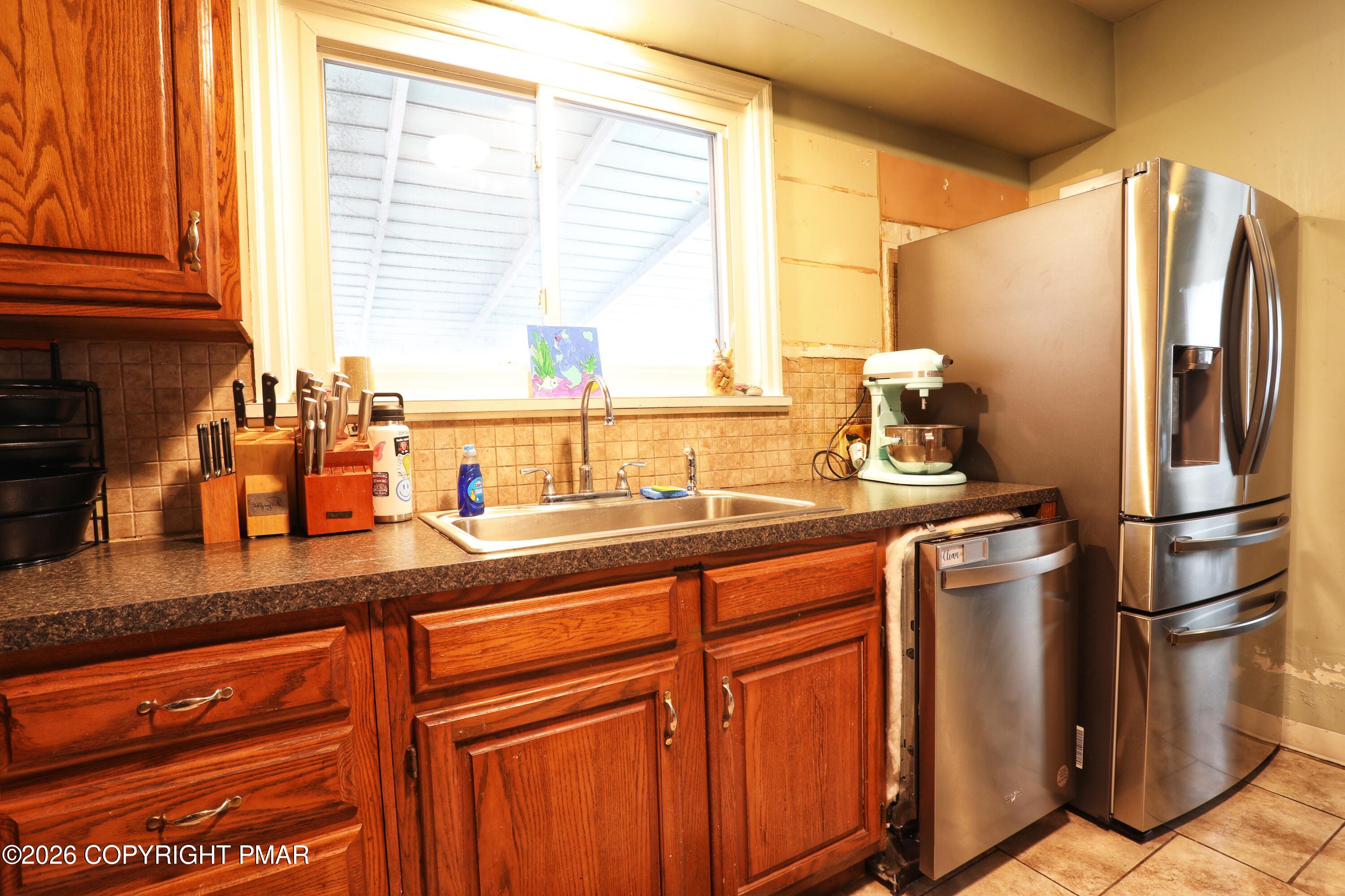 1229 Providence Road Scranton, PA 18508 - Photo 17 of 42 462A0058