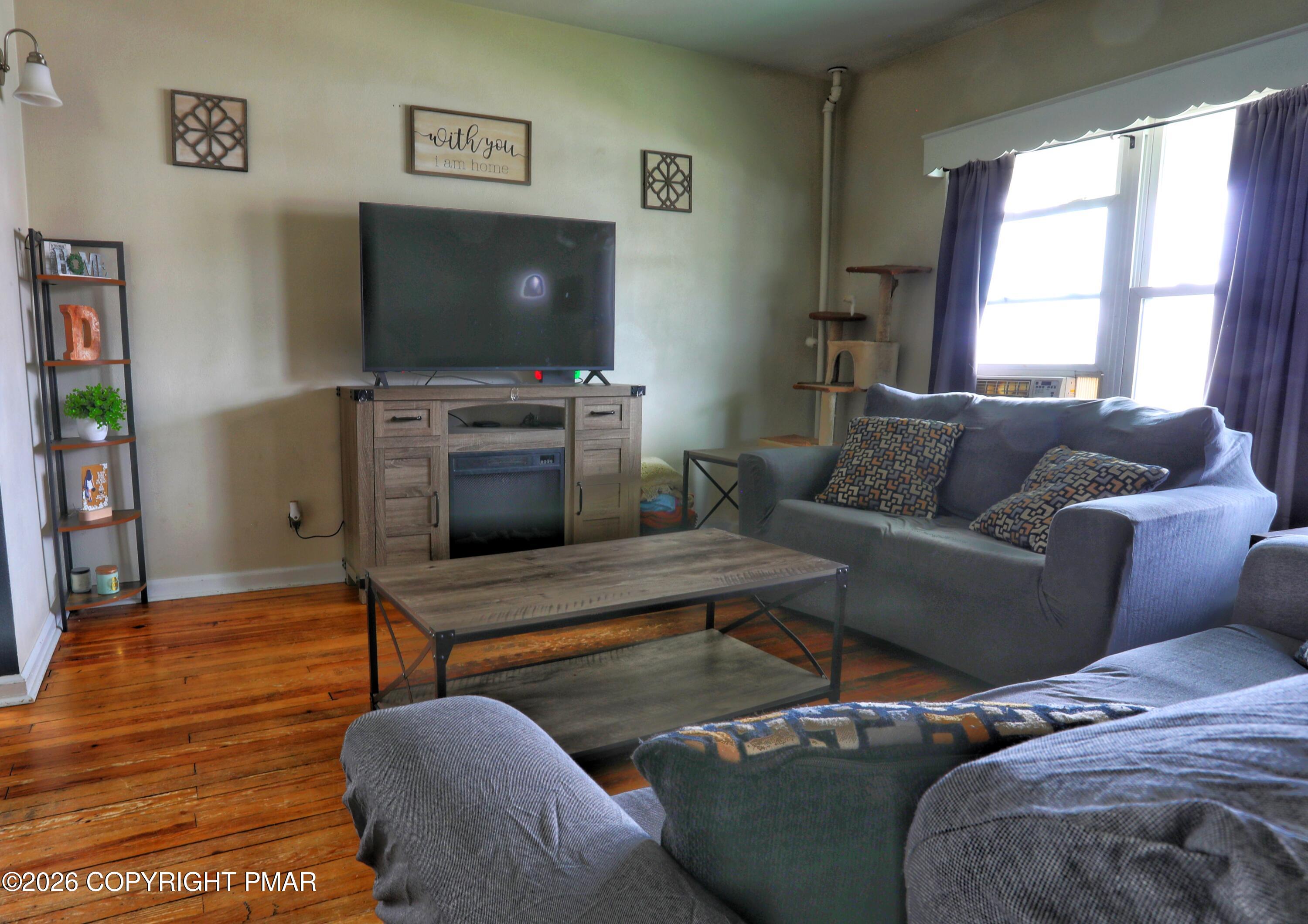 1229 Providence Road Scranton, PA 18508 - Photo 9 of 42 462A0030