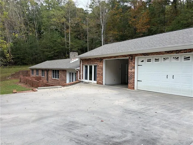 $392,000 | 8244 Highway 16, Millers Creek, NC 28651