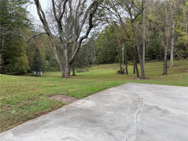 $392,000 | 8244 Highway 16, Millers Creek, NC 28651