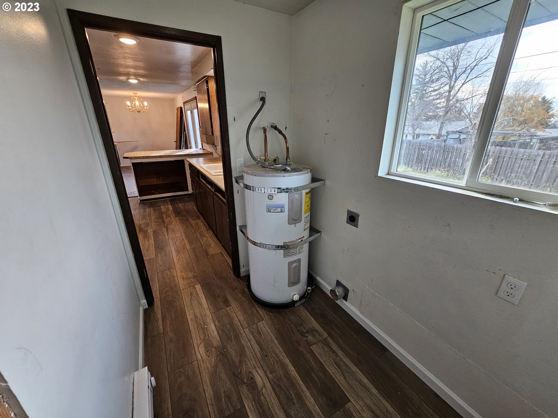 405 Allison Way Goldendale, WA 98620 - Photo 19 of 21 Laundry