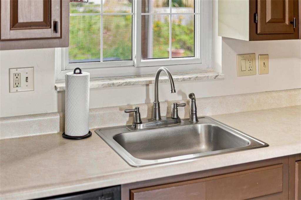 714 Wible Run Road Pittsburgh, PA 15209 - Photo 15 of 46 Gallery Image 15